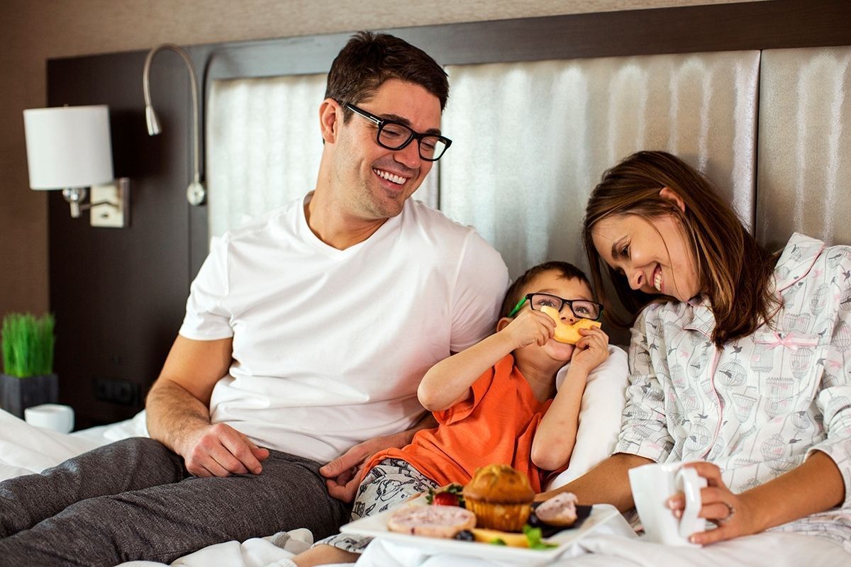 Kids Stay and Eat Free Holiday Inn Express Atlantis (Demo Site).